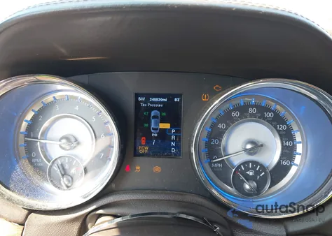 2012 Chrysler 300C Luxury Series из США, поврежденный, VIN 2C3CCAPT4CH253966